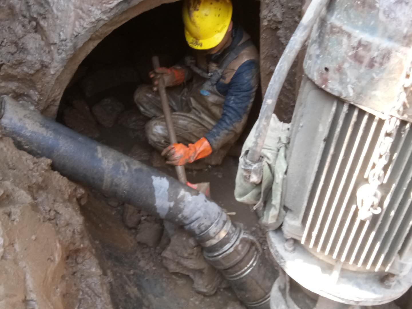 西塞山管道清淤